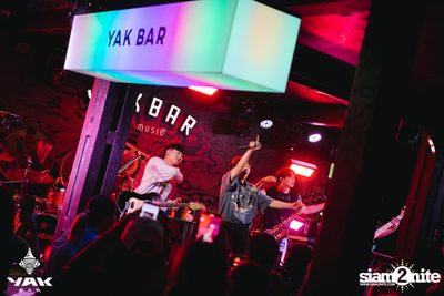 Slap Kiss x Zom Marie at Yak Bar — photo 94