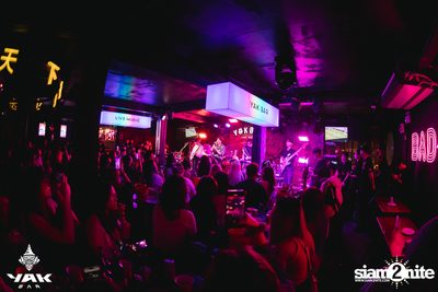 Slap Kiss x Zom Marie at Yak Bar — photo 109