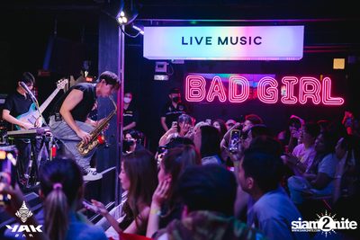 Slap Kiss x Zom Marie at Yak Bar — photo 122
