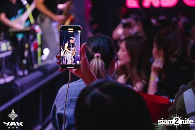 Slap Kiss x Zom Marie at Yak Bar — photo 124