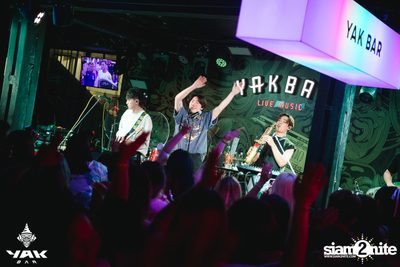 Slap Kiss x Zom Marie at Yak Bar — photo 145