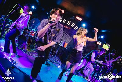 Slap Kiss x Zom Marie at Yak Bar — photo 172