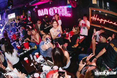 Slap Kiss x Zom Marie at Yak Bar — photo 180