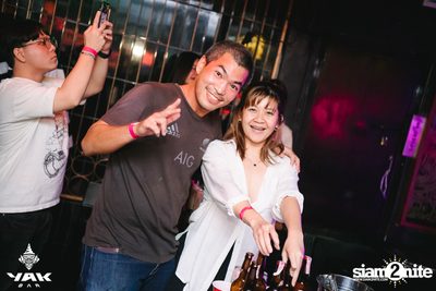 Slap Kiss x Zom Marie at Yak Bar — photo 186