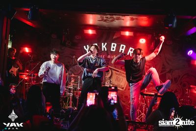 Slap Kiss x Zom Marie at Yak Bar — photo 188