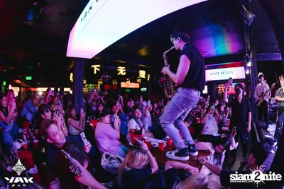 Slap Kiss x Zom Marie at Yak Bar — photo 194