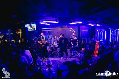 Indigo Concert at Throwback — photo 10