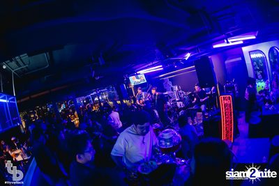 Indigo Concert at Throwback — photo 11