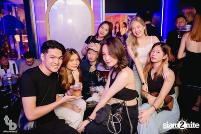 Indigo Concert at Throwback — photo 19