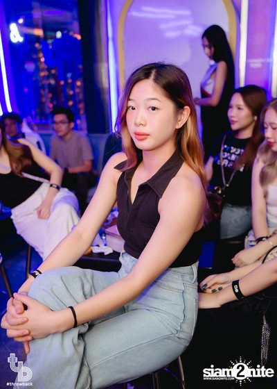 Indigo Concert at Throwback — photo 25