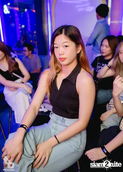 Indigo Concert at Throwback — photo 26