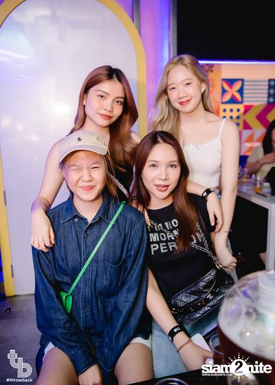 Indigo Concert at Throwback — photo 33