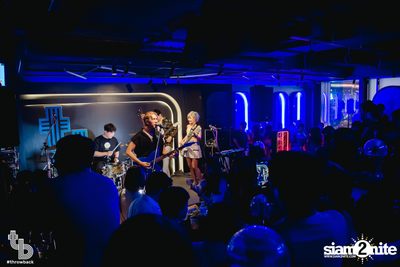 Indigo Concert at Throwback — photo 115