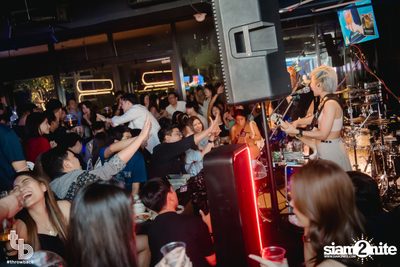 Indigo Concert at Throwback — photo 128