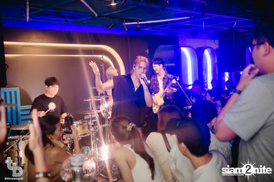 Indigo Concert at Throwback — photo 133