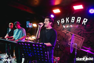 Paper Planes Concert at Yak Bar — photo 10