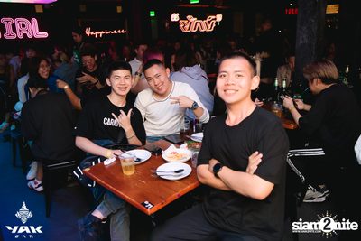 Paper Planes Concert at Yak Bar — photo 17