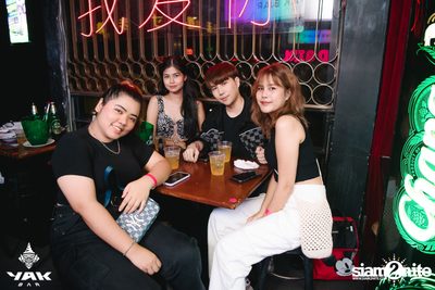 Paper Planes Concert at Yak Bar — photo 20