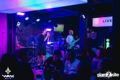 Paper Planes Concert at Yak Bar — photo 22