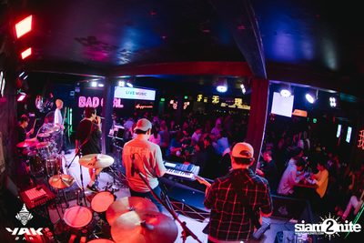 Paper Planes Concert at Yak Bar — photo 23