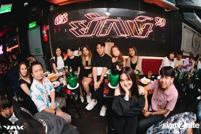 Paper Planes Concert at Yak Bar — photo 32