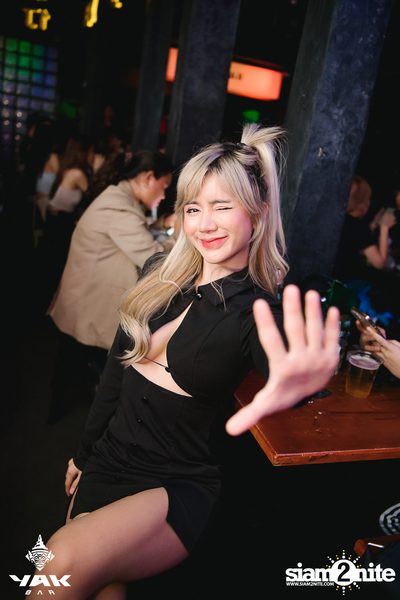 Paper Planes Concert at Yak Bar — photo 40