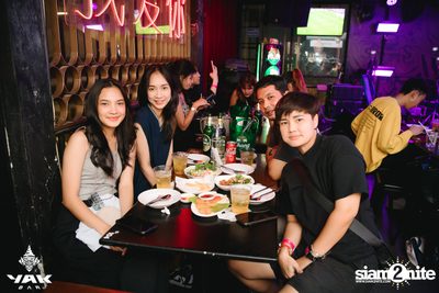 Paper Planes Concert at Yak Bar — photo 44