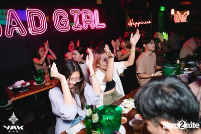 Paper Planes Concert at Yak Bar — photo 66