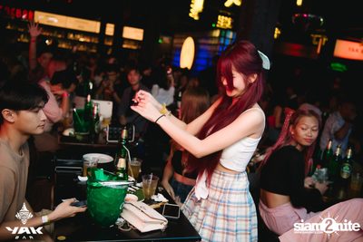 Paper Planes Concert at Yak Bar — photo 67