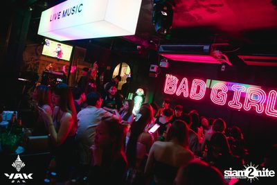 Paper Planes Concert at Yak Bar — photo 70