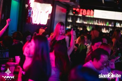 Paper Planes Concert at Yak Bar — photo 76