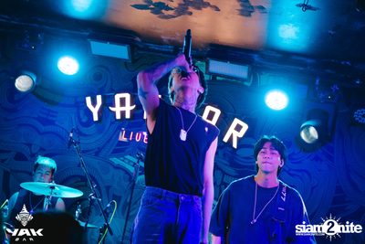 Paper Planes Concert at Yak Bar — photo 88