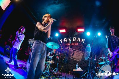 Paper Planes Concert at Yak Bar — photo 109
