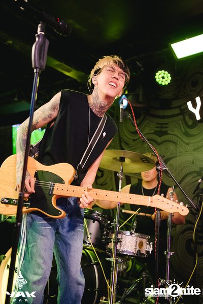 Paper Planes Concert at Yak Bar — photo 124