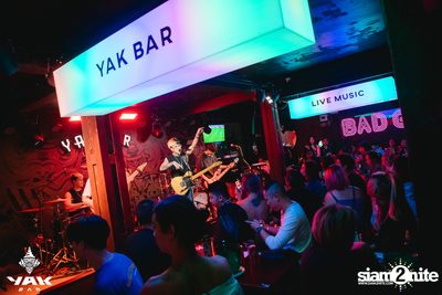 Paper Planes Concert at Yak Bar — photo 130