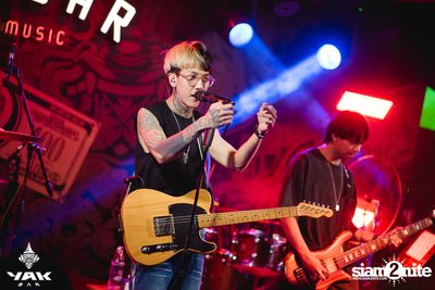 Paper Planes Concert at Yak Bar — photo 135