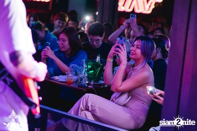 Paper Planes Concert at Yak Bar — photo 148