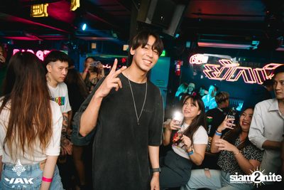 Paper Planes Concert at Yak Bar — photo 173