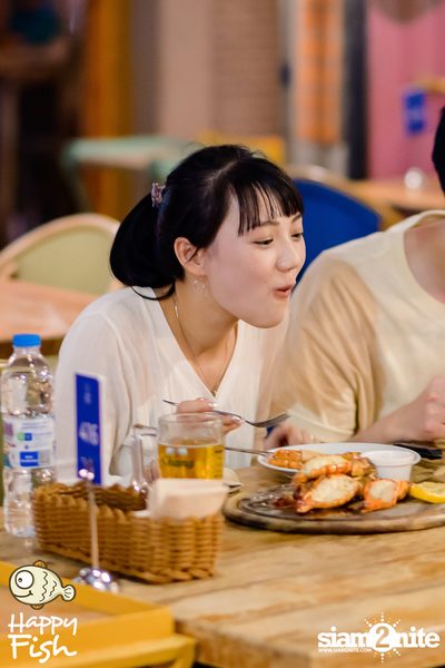 ภาพบรรยากาศคอนเสิร์ต Atom ที่ร้าน Happy Fish Asiatique — photo 26