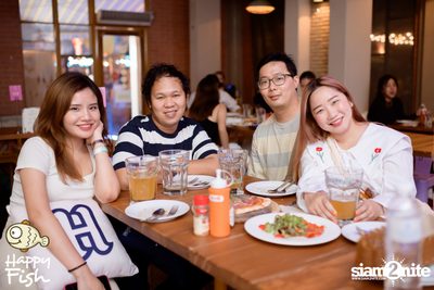 ภาพบรรยากาศคอนเสิร์ต Atom ที่ร้าน Happy Fish Asiatique — photo 41