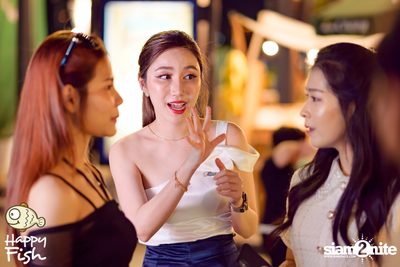 ภาพบรรยากาศคอนเสิร์ต Atom ที่ร้าน Happy Fish Asiatique — photo 52