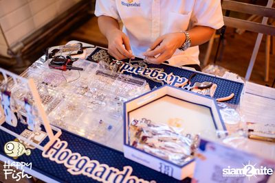 ภาพบรรยากาศคอนเสิร์ต Atom ที่ร้าน Happy Fish Asiatique — photo 58