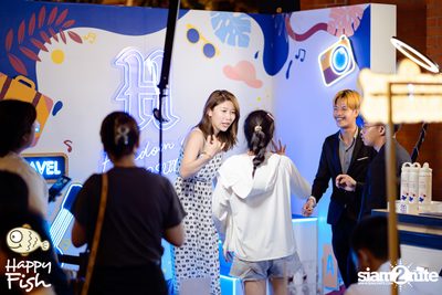 ภาพบรรยากาศคอนเสิร์ต Atom ที่ร้าน Happy Fish Asiatique — photo 61