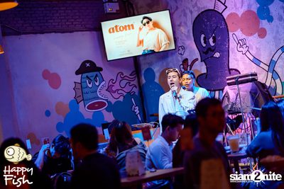 ภาพบรรยากาศคอนเสิร์ต Atom ที่ร้าน Happy Fish Asiatique — photo 65