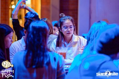 ภาพบรรยากาศคอนเสิร์ต Atom ที่ร้าน Happy Fish Asiatique — photo 66