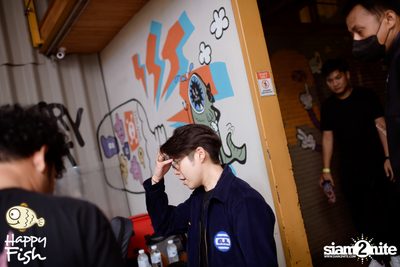 ภาพบรรยากาศคอนเสิร์ต Atom ที่ร้าน Happy Fish Asiatique — photo 122