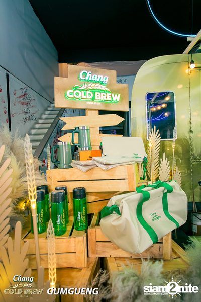 คอนเสิร์ต Bowkylion x The Toys ที่ร้าน Chomdao by Gumgueng — photo 91