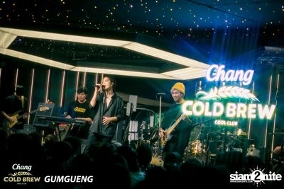 คอนเสิร์ต Bowkylion x The Toys ที่ร้าน Chomdao by Gumgueng — photo 98