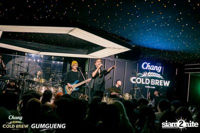 คอนเสิร์ต Bowkylion x The Toys ที่ร้าน Chomdao by Gumgueng — photo 108