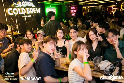 คอนเสิร์ต Bowkylion x The Toys ที่ร้าน Chomdao by Gumgueng — photo 115